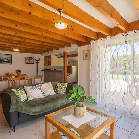 Σπίτι διακοπών Brive 1 By Interhome *